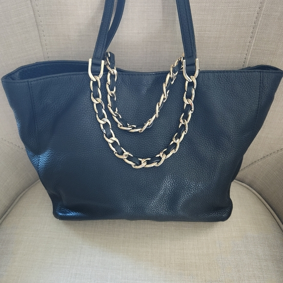 Michael Kors Chain-Link Leather Tote - Picture 5 of 16